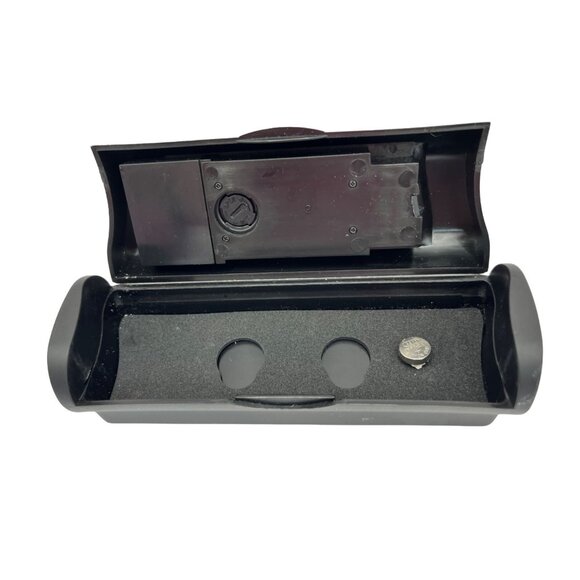 Portable Digital Alarm Clock With Carrying Case 4i - Picture 4 of 5